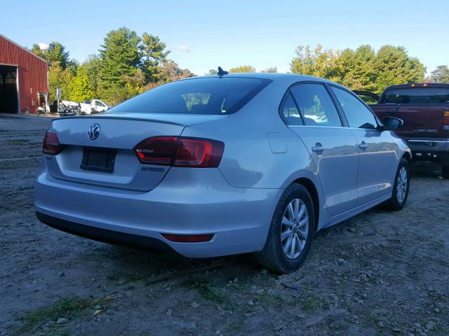 3VW637AJ9DM269941 - 2013 VOLKSWAGEN JETTA HYBR SILVER photo 4