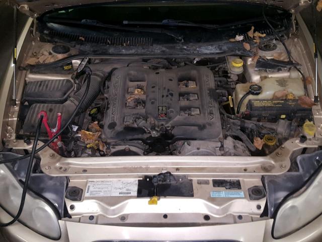 2C3HC56G3XH719877 - 1999 CHRYSLER LHS TAN photo 7