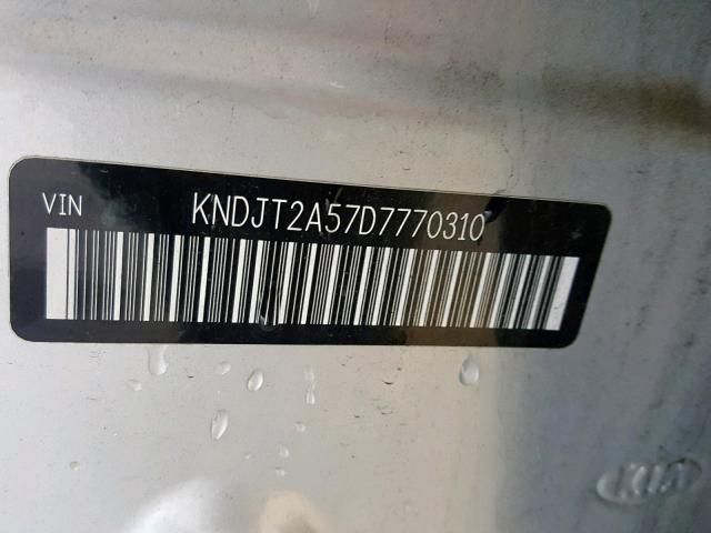 KNDJT2A57D7770310 - 2013 KIA SOUL SILVER photo 10