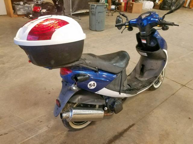 RFVPAC209C1011819 - 2012 GENUINE SCOOTER CO. BUDDY 125 BLUE photo 4