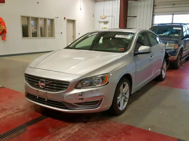 YV1612FS9E2282995 - 2014 VOLVO S60 T5 SILVER photo 2