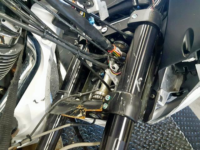 5VPYW36N8G3055943 - 2016 VICTORY MOTORCYCLES MAGNUM WHITE photo 11