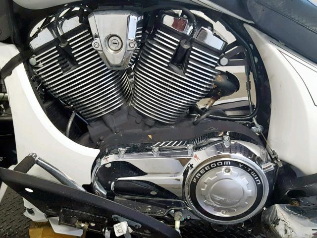 5VPYW36N8G3055943 - 2016 VICTORY MOTORCYCLES MAGNUM WHITE photo 6