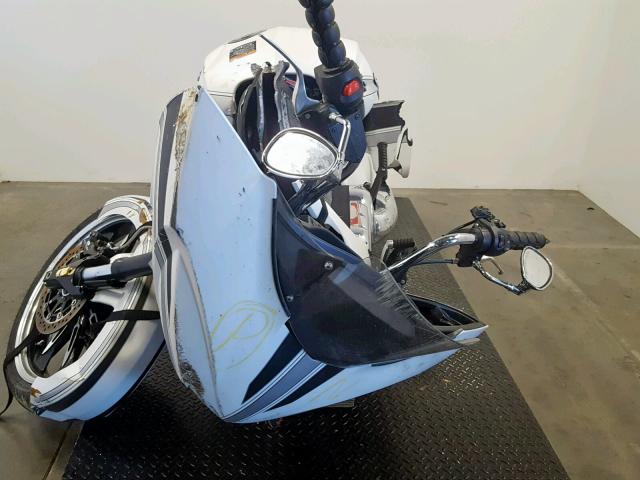 5VPYW36N8G3055943 - 2016 VICTORY MOTORCYCLES MAGNUM WHITE photo 9