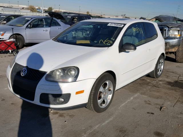 WVWEV71K87W075956 - 2007 VOLKSWAGEN NEW GTI WHITE photo 2