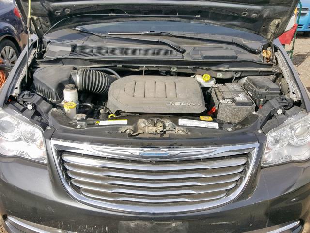 2C4RC1GG2CR370142 - 2012 CHRYSLER TOWN & COU GRAY photo 7