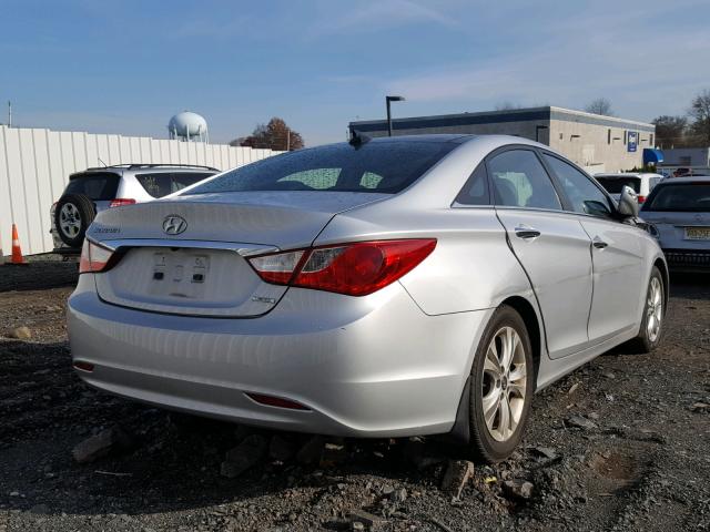 5NPEC4AC7DH580028 - 2013 HYUNDAI SONATA SE SILVER photo 4