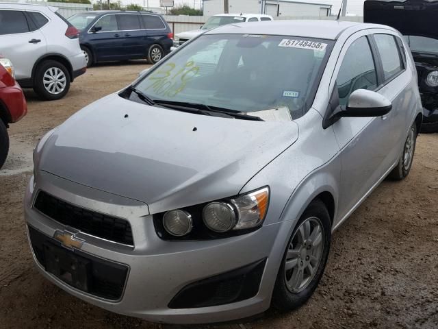 1G1JA6SH5C4230078 - 2012 CHEVROLET SONIC LS 银色 照片 2