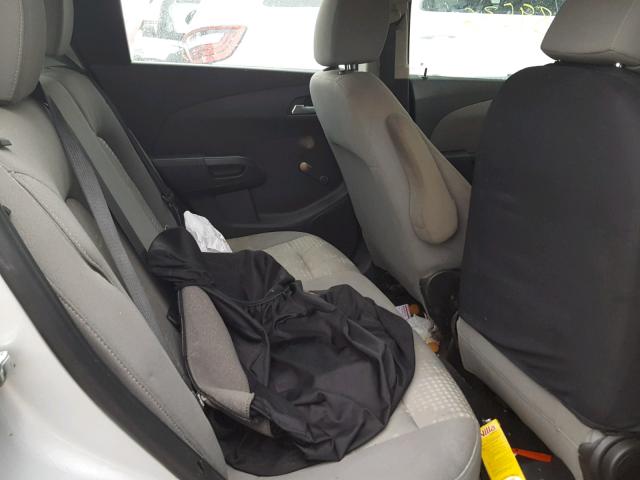 1G1JA6SH5C4230078 - 2012 CHEVROLET SONIC LS 银色 照片 6