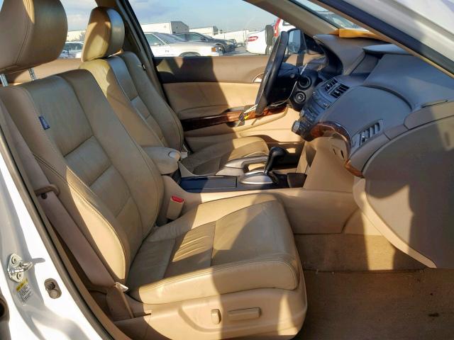 1HGCP36818A024399 - 2008 HONDA ACCORD EXL WHITE photo 5