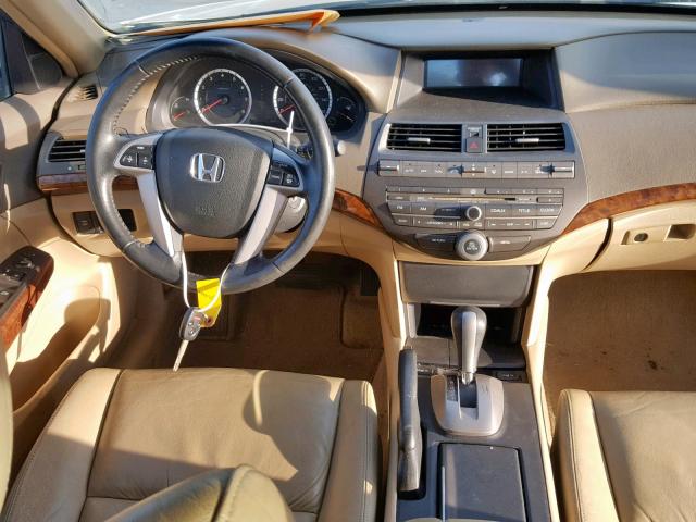 1HGCP36818A024399 - 2008 HONDA ACCORD EXL WHITE photo 9