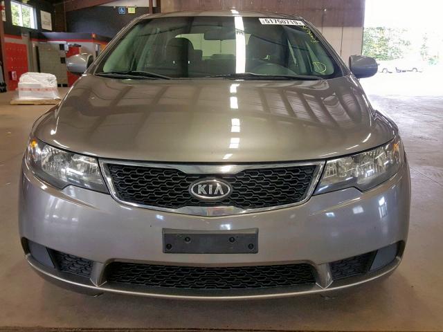 KNAFU4A28C5479665 - 2012 KIA FORTE EX GRAY photo 9