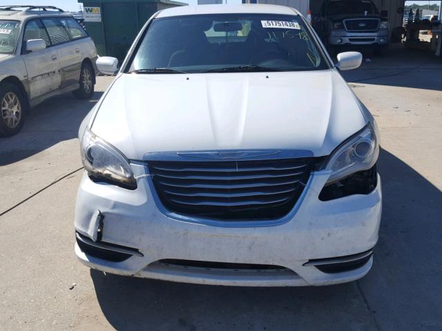 1C3CCBAB4CN295485 - 2012 CHRYSLER 200 LX WHITE photo 9