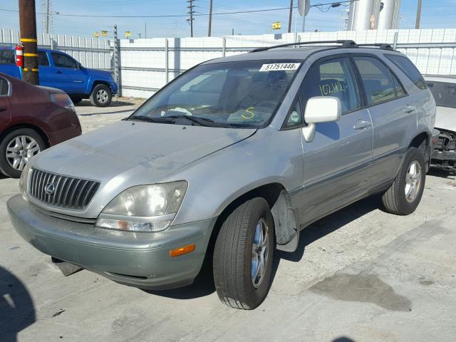 JT6GF10U8Y0070841 - 2000 LEXUS RX 300 GRAY photo 2