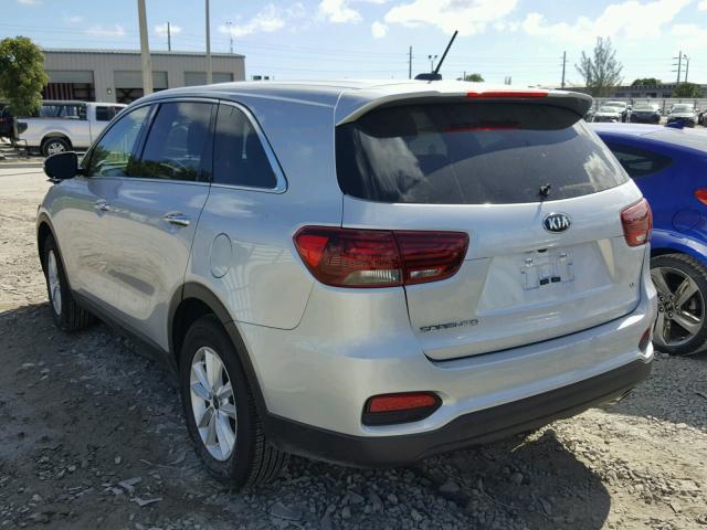 5XYPG4A5XKG484171 - 2019 KIA SORENTO LX SILVER photo 3