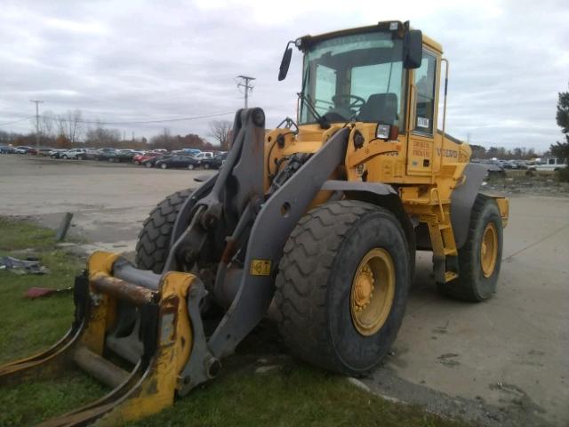 L90EV21069 - 2004 VOLVO L90E YELLOW photo 2