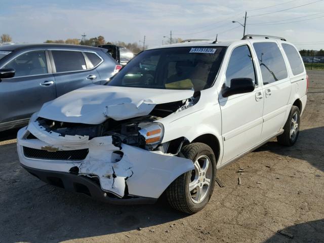 1GNDV23L95D255712 - 2005 CHEVROLET UPLANDER L WHITE photo 2