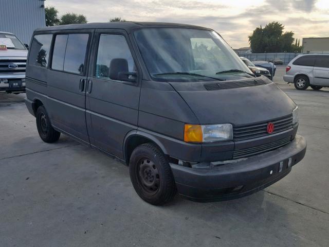 WV2MD0706PH052757 - 1993 VOLKSWAGEN EUROVAN MV BLACK photo 1