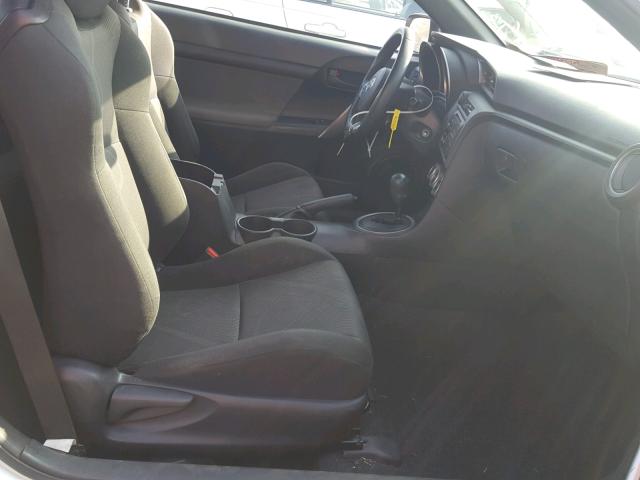 JTKJF5C73C3023552 - 2012 TOYOTA SCION TC 白色 照片 5