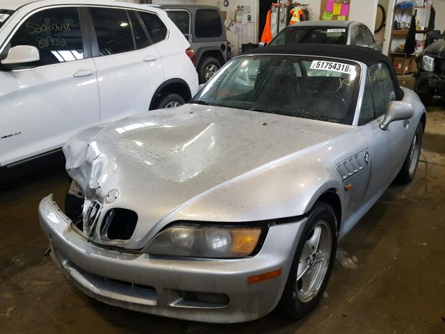 4USCH733XWLE08773 - 1998 BMW Z3 1.9 SILVER photo 2