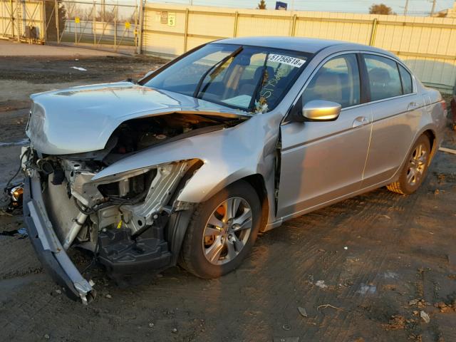 1HGCP2F43CA120454 - 2012 HONDA ACCORD LXP SILVER photo 2