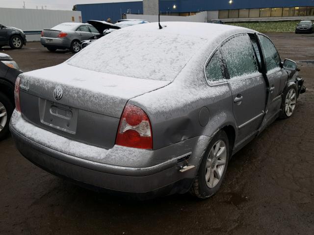 WVWPD63B74E033332 - 2004 VOLKSWAGEN PASSAT GLS GRAY photo 4