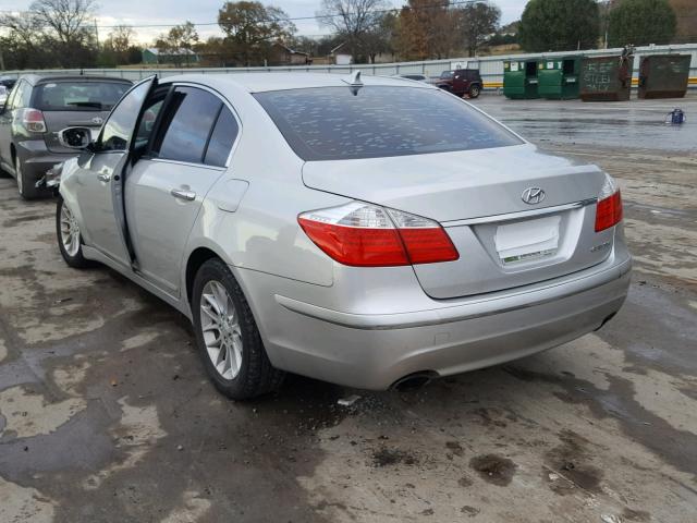 KMHGC4DE9BU137397 - 2011 HYUNDAI GENESIS 3. SILVER photo 3