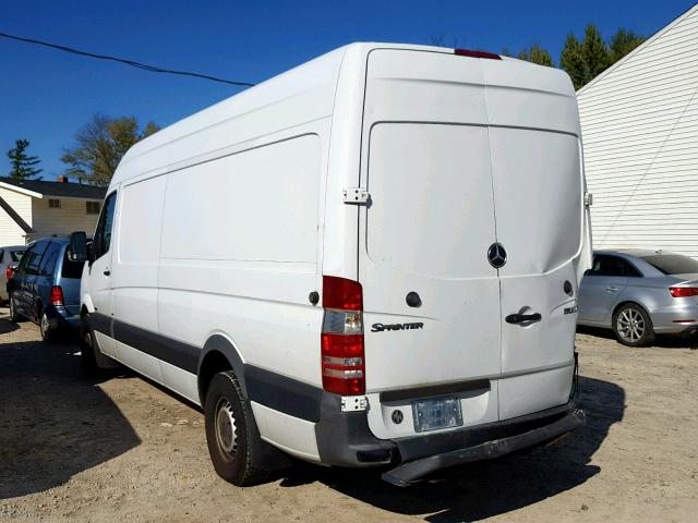 WD3PE8CC3C5644243 - 2012 MERCEDES-BENZ SPRINTER 2 WHITE photo 3