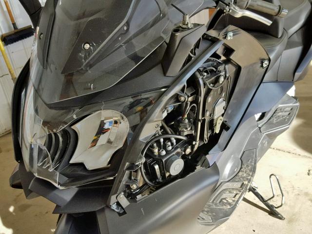 WB10C1505JZ316168 - 2018 BMW C650 GT Blau Foto 9