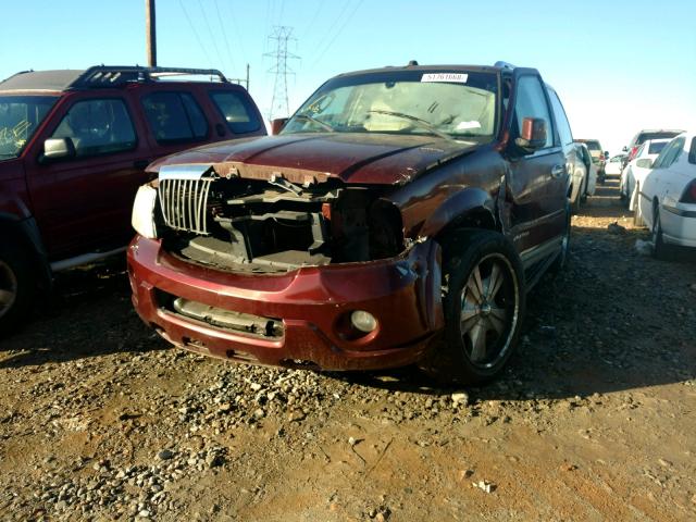 5LMFU28R33LJ07357 - 2003 LINCOLN NAVIGATOR Қызыл фото 2