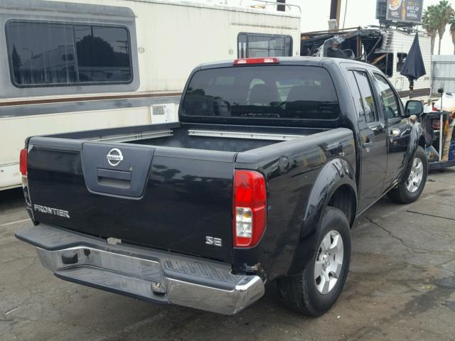 1N6AD07UX8C400589 - 2008 NISSAN FRONTIER C BLACK photo 4