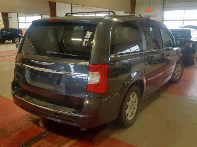 2A4RR5DG3BR634746 - 2011 CHRYSLER TOWN & COU GRAY photo 4