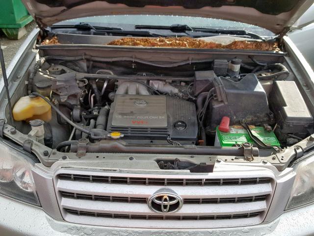 JTEHF21A810024855 - 2001 TOYOTA HIGHLANDER SILVER photo 7