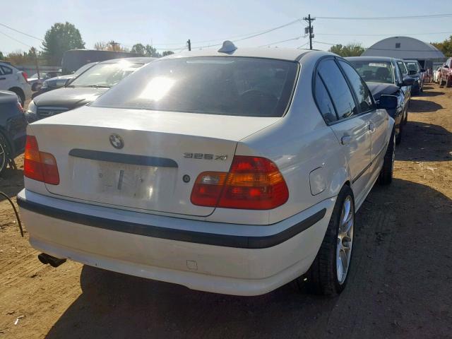 WBAEU33474PR11561 - 2004 BMW 325 XI WHITE photo 4