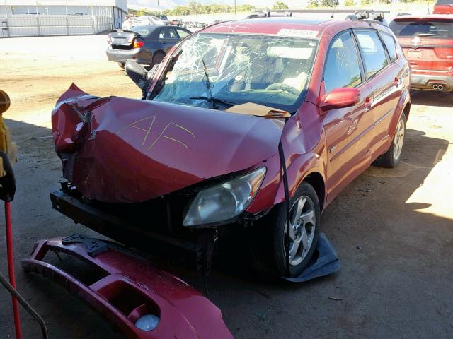 5Y2SL63815Z439084 - 2005 PONTIAC VIBE RED photo 2