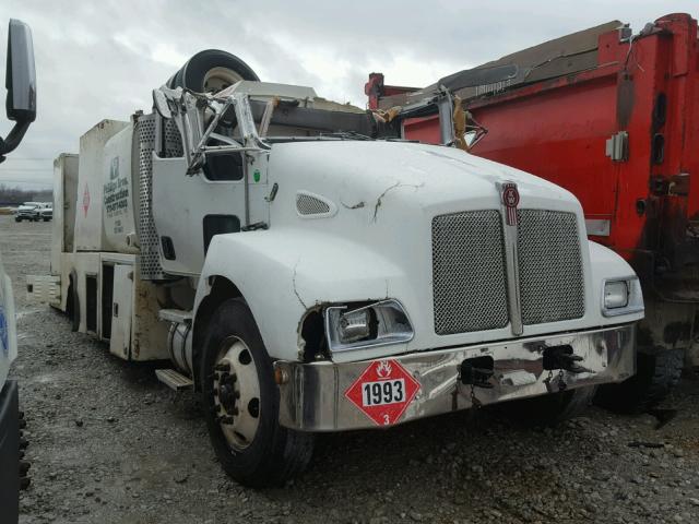 2NKMHD7XX5M090626 - 2005 KENWORTH CONSTRUCTI WHITE photo 1