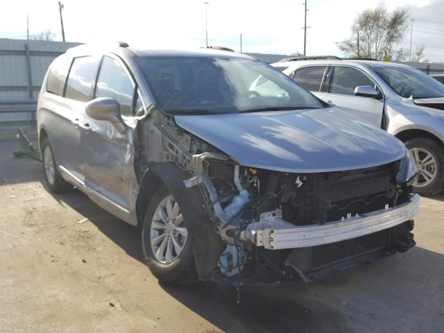 2C4RC1BG2HR621997 - 2017 CHRYSLER PACIFICA T SILVER photo 1