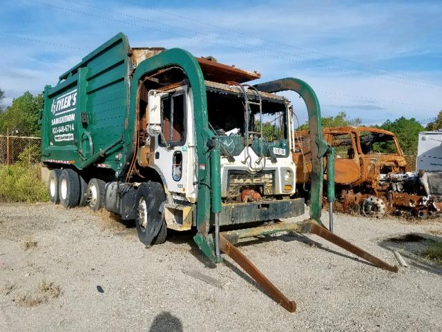 1M2AV04C2GM016225 - 2016 MACK 600 MRU600 GREEN photo 1