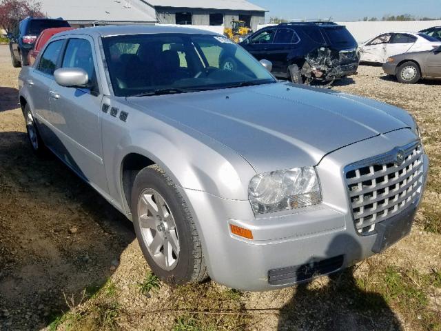 2C3LA43R16H526481 - 2006 CHRYSLER 300 SILVER photo 1