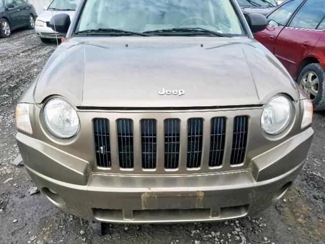 1J8FT47W17D124096 - 2007 JEEP COMPASS GOLD photo 7