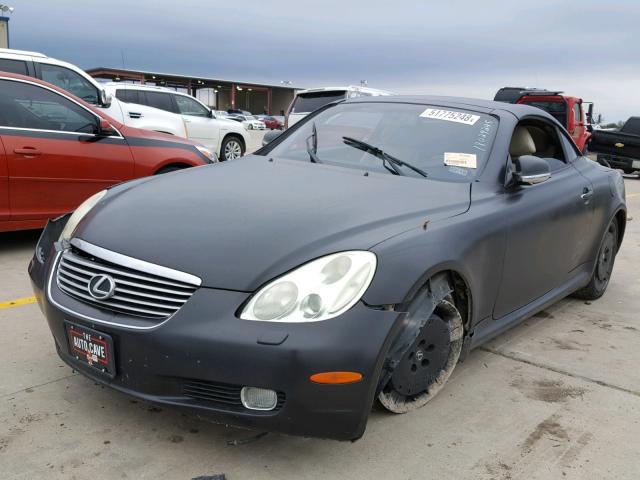 JTHFN48Y320003330 - 2002 LEXUS SC 430 BLACK photo 2