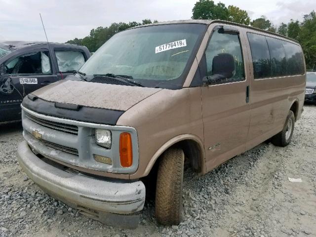 1GNFG15W2Y1103295 - 2000 CHEVROLET EXPRESS G1 BEIGE photo 2