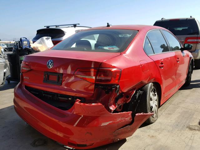 3VW2K7AJ2FM314321 - 2015 VOLKSWAGEN JETTA BASE RED photo 4