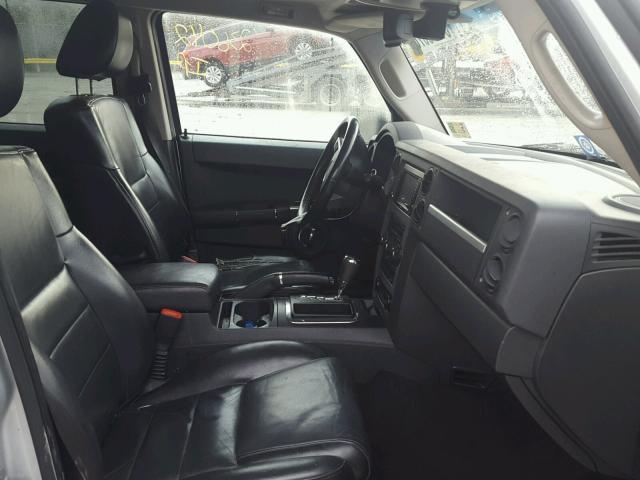 1J4RG4GK9AC156954 - 2010 JEEP COMMANDER SILVER photo 5