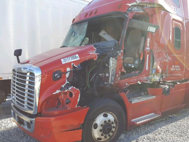 1FUJGHDV1GLGR6859 - 2016 FREIGHTLINER CASCADIA 1 RED photo 9