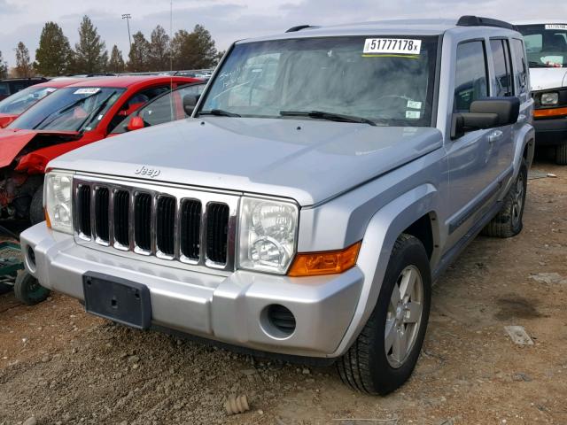 1J8HG48K67C637214 - 2007 JEEP COMMANDER SILVER photo 2