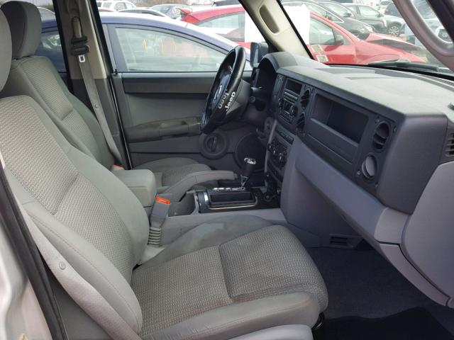1J8HG48K67C637214 - 2007 JEEP COMMANDER SILVER photo 5