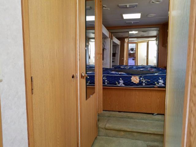 4YDF3672134501467 - 2003 MONT TRVL TRL WHITE photo 5