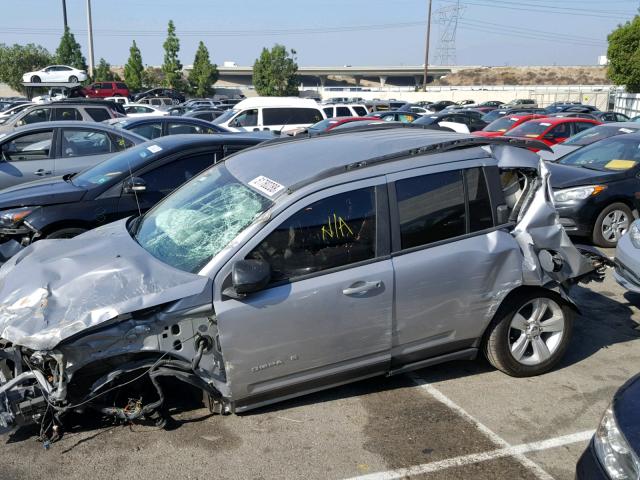 1C4NJCBAXHD124081 - 2017 JEEP COMPASS SP 灰色 照片 9