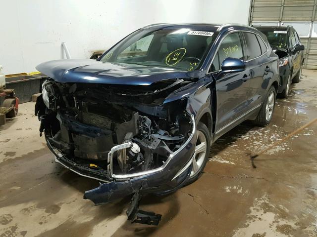 5LMCJ1A96FUJ20442 - 2015 LINCOLN MKC BLUE photo 2